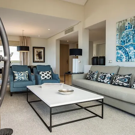 Direct Transfer Gold Beach, 3 Bdr Suite, Sea Views *