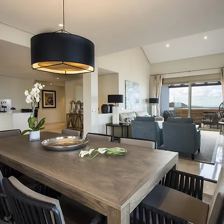 Direct Transfer Gold Beach, 3 Bdr Suite, Sea Views