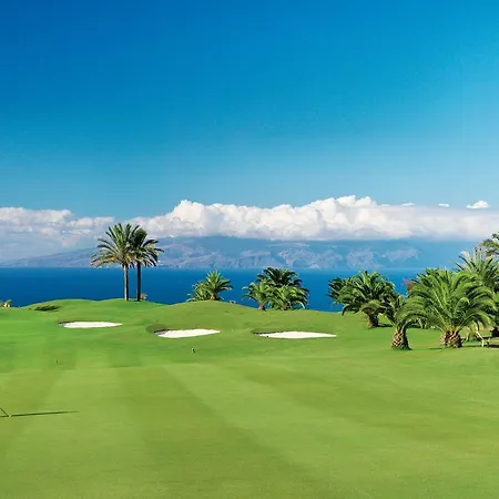 Direct Transfer Gold Beach, 3 Bdr Suite, Sea Views *